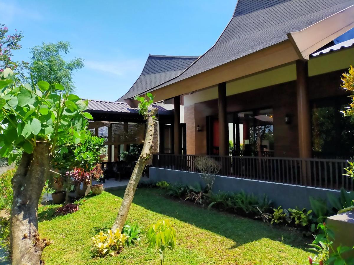 Vimala Hill Villa And Resort - 3 Bedrooms Bogor Exterior foto